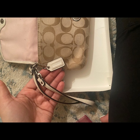 Coach Wristlet - Picture 2 of 6
